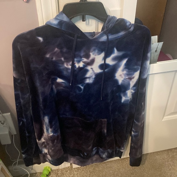 Galaxy Print Hoodie Sweatshirt Medium Casual - Picture 1 of 4